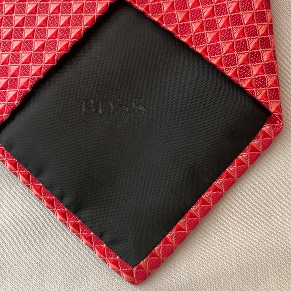 Hugo Boss Tie reddish colour - Picture 5 of 7